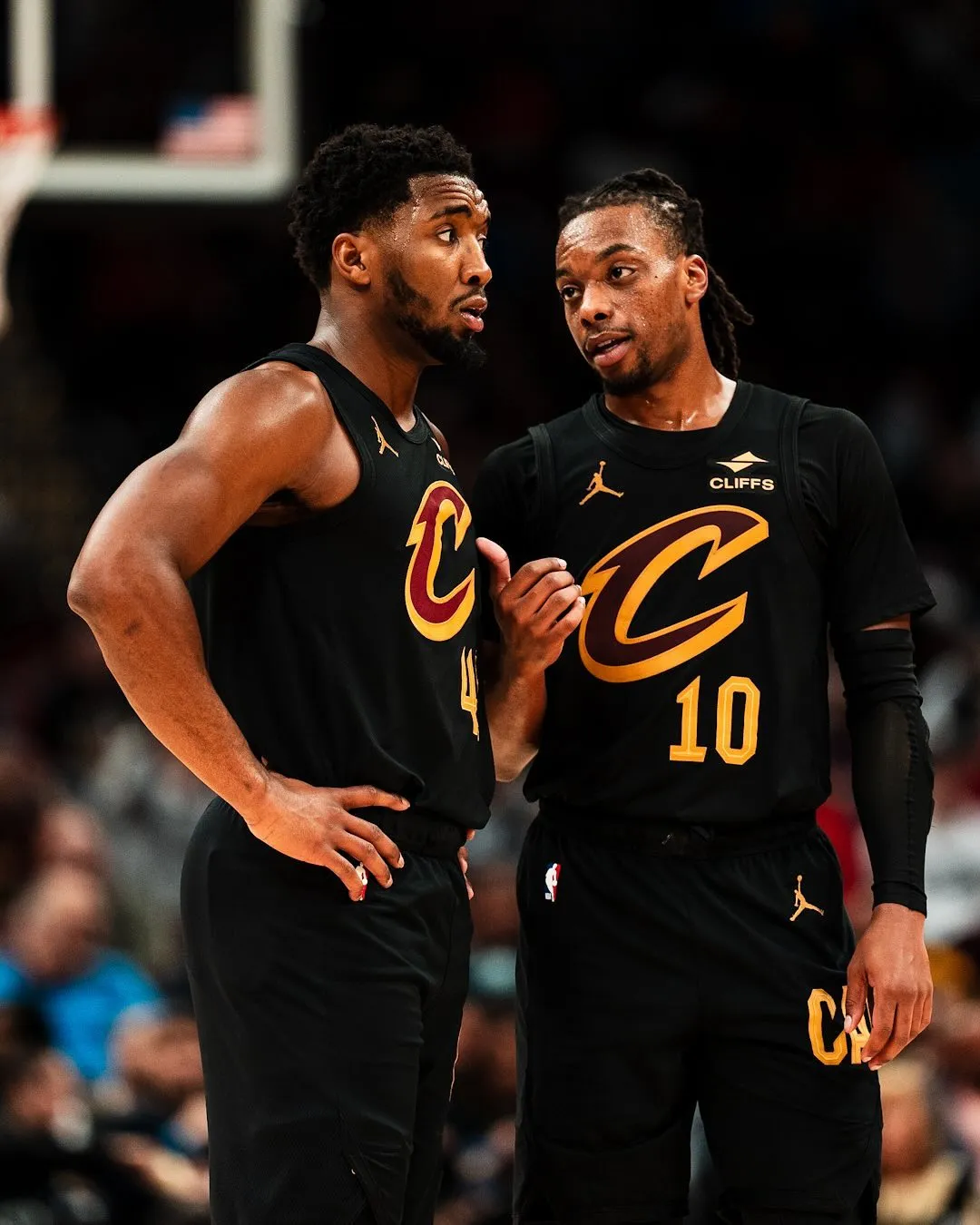 hth sports-拆队倒计时！东部第八+被自家球迷嘘，2.2亿豪阵啊，就这表现？