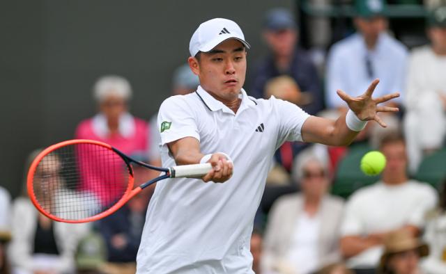 app下载-突发食物中毒不敌No.10 吴易昺温网战至最后一刻